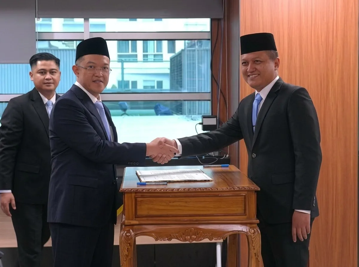 Dilantik Sekjen Kemendiktisaintek Sebagai Rektor UPR 2026-2030, Prof Bhayu Rhama Tekankan Kampus sebagai Rumah Bersama