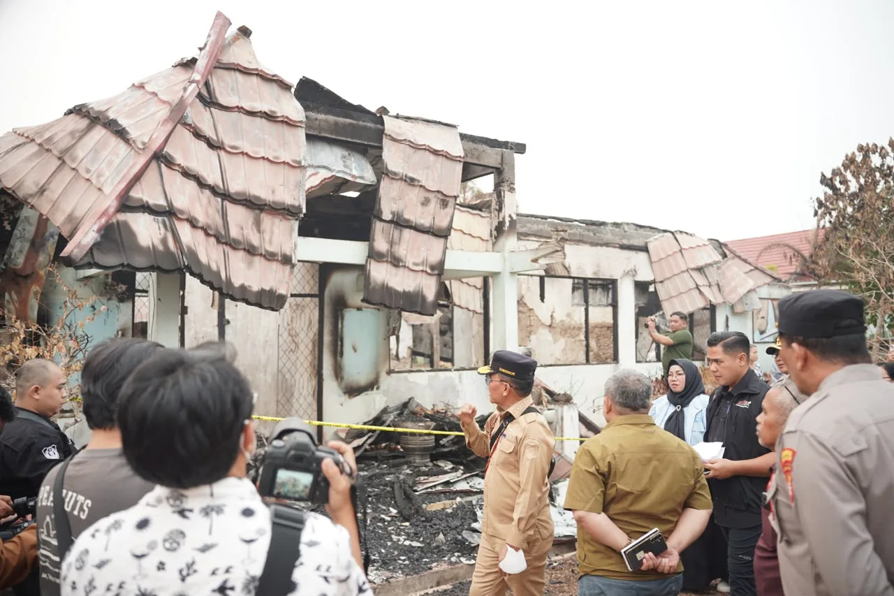 Sekolah Terbakar, Gubernur Agustiar Pastikan SMAN 1 Cempaga Dibangun Kembali