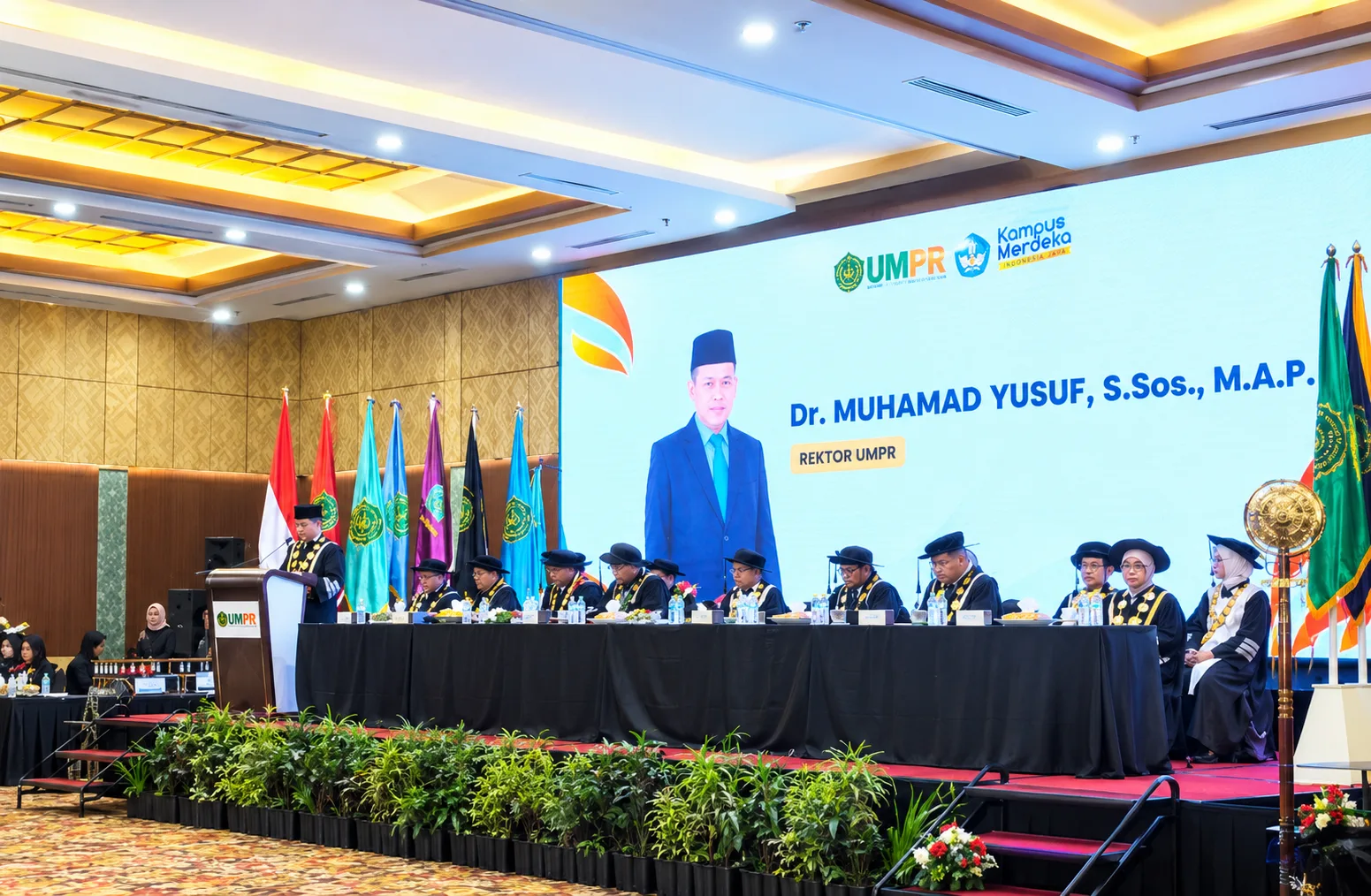Wisuda UMPR, 668 Lulusan Didorong Berkontribusi bagi Pembangunan Kalteng