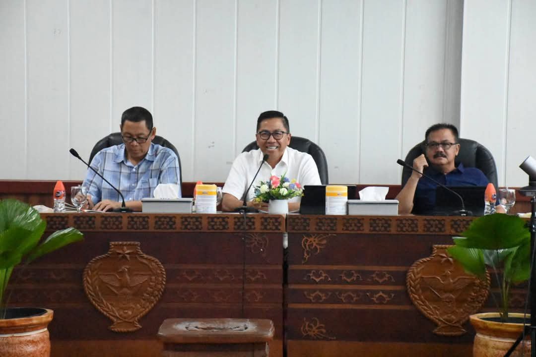 Jelang HUT Kalteng Ke-68, Plt. Sekda Pimpin Rapat Pemantapan Event Kalteng Expo Hingga FBIM