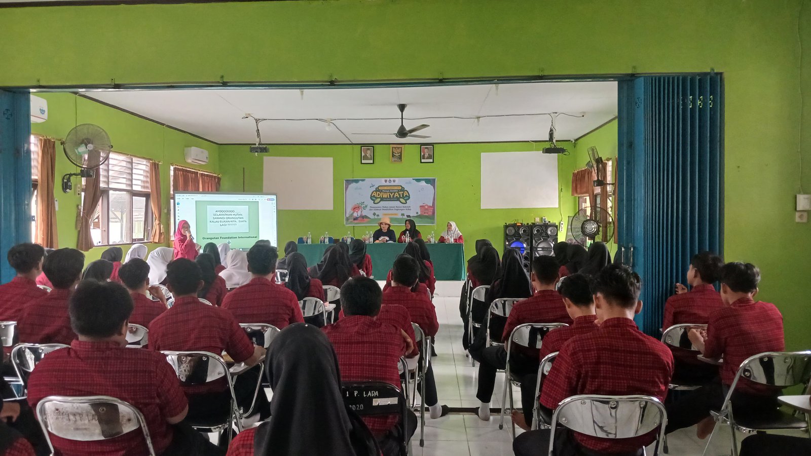Apresiasi Tinggi MKKS SMA/SMK/MA dan SKH Kotawaringin Barat atas Bantuan TV Interaktif Hingga Headset dari Gubernur Agustiar Sabran