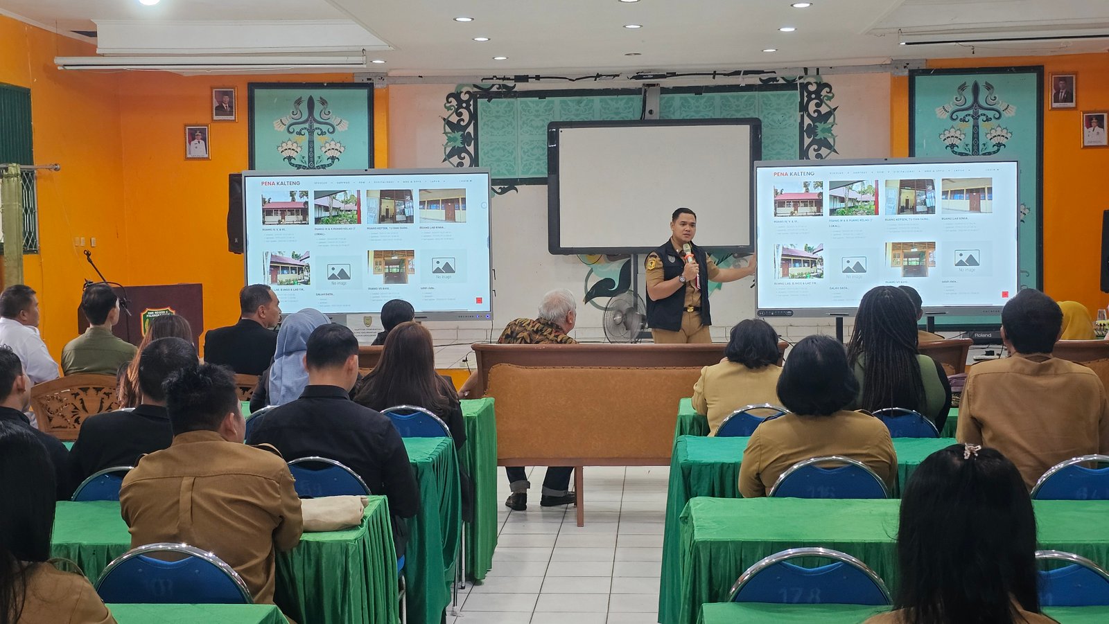 Pembelajaran di Kalteng 'Mirip Amerika', Plt Kadsdik: Pendidikan Sudah Terdigitalisasi 100 Persen