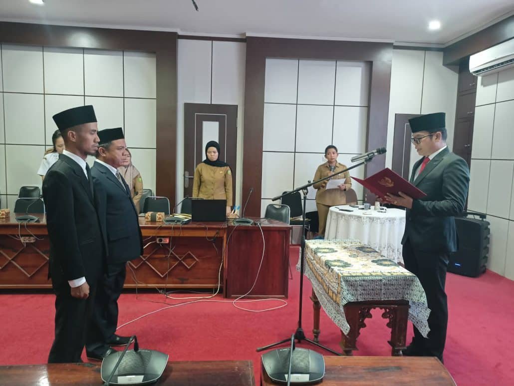 Pemko Palangka Raya Lantik Dua Pejabat Fungsional Baru di DPMPTSP
