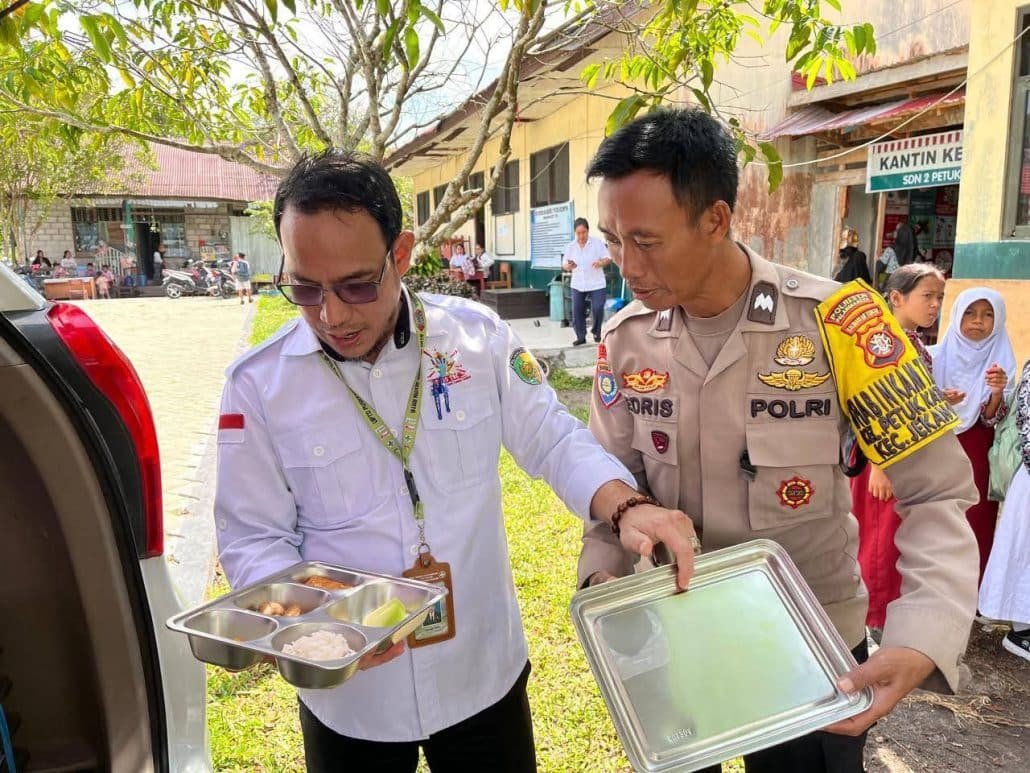 Puskesmas Jekan Raya Pastikan Kualitas Makanan Bergizi Gratis di SDN 2 Petuk Katimpun