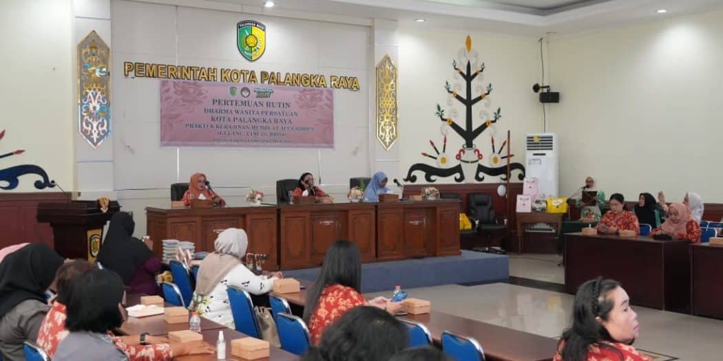 DWP Palangka Raya Dorong Pemberdayaan Perempuan Melalui Pelatihan Kerajinan Tangan
