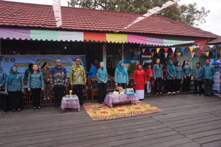 DPKP Perkuat Edukasi Gizi Lewat Sosialisasi B2SA di SDN 1 Pahandut Seberang