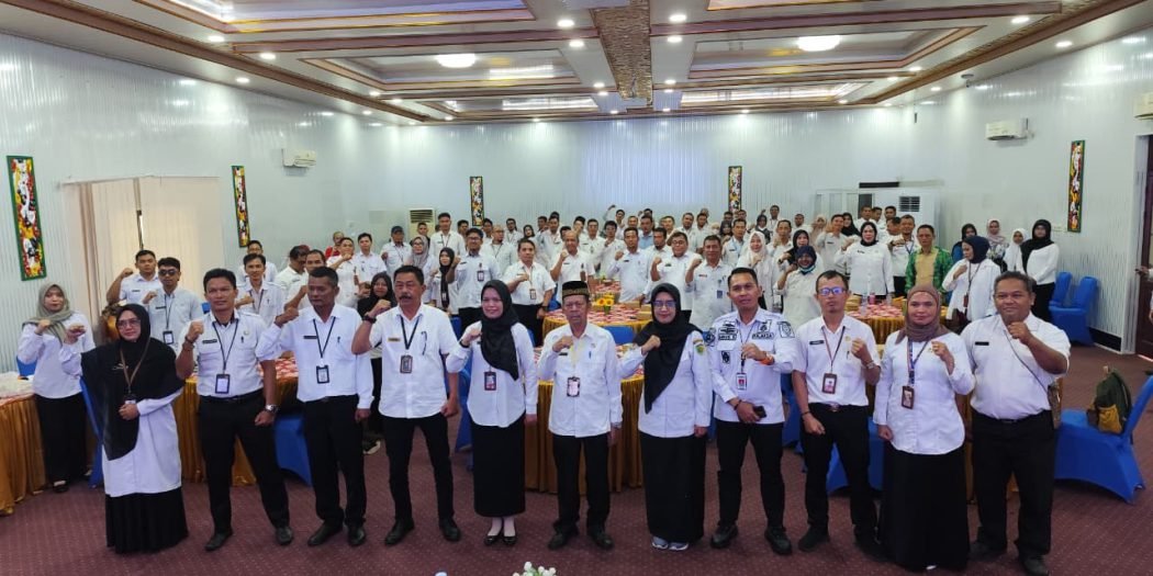Tim SP4N-LAPOR Pemko Palangka Raya Jadi Narasumber Bimtek Pengelolaan Pengaduan Publik di Kabupaten Seruyan