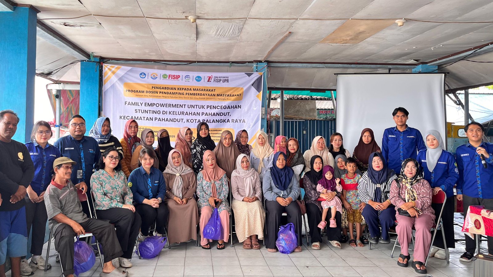 Family Empowerment untuk Pencegahan Stunting: FISIP Universitas Palangka Raya Laksanakan Pengabdian di Kelurahan Pahandut