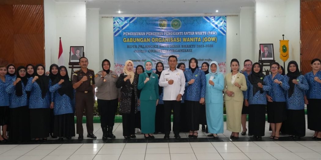 Wakil Wali Kota Achmad Zaini Kukuhkan Kepengurusan GOW Kota Palangka Raya Masa Bakti 2023–2028