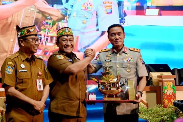 Hadiri Kenal Pamit Wakapolda, Wagub Edy Pratowo: Mari Perkuat Sinergi Majukan Kalteng