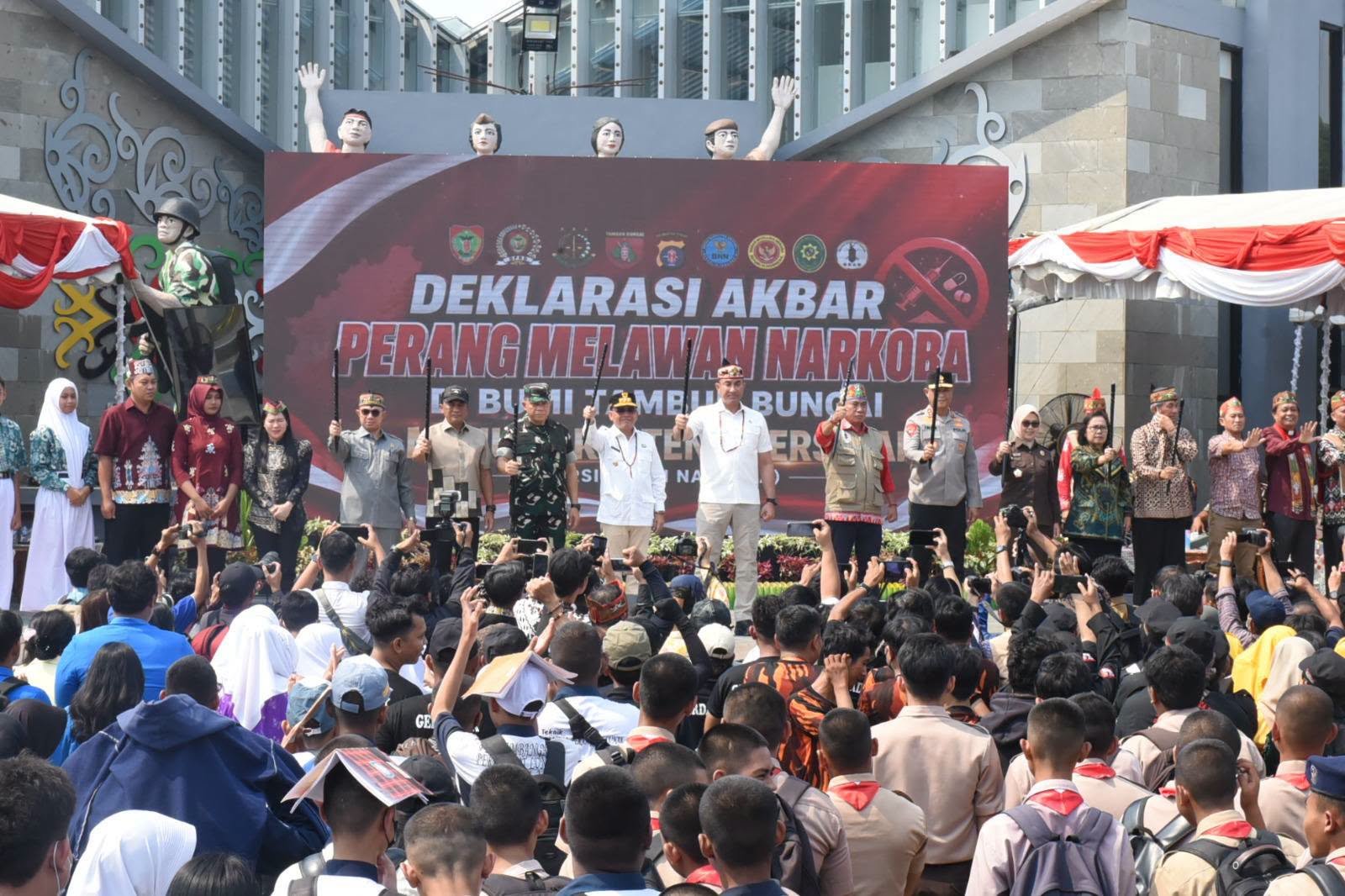 Deklarasi Akbar Perang Melawan Narkoba, Kalteng Bulatkan Komitmen Menuju Bersinar