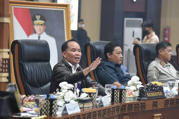 Gubernur Agustiar Sabran Pimpin Rakor Karhutla, Tekankan Sinergi dan Respons Cepat
