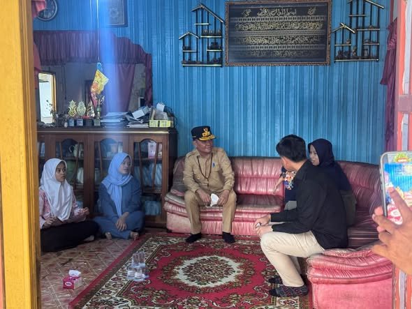 Wapres Gibran Sambangi Keluarga Pejuang Karhutla, Tekankan Keselamatan Petugas dan Warga