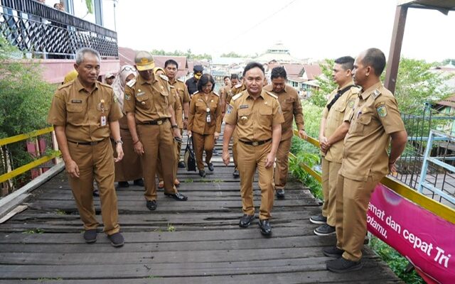 Gubernur Sugianto Sabran Ingin Tata Kawasan Ponton Jadi Kampung Wisata