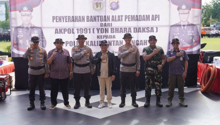 Perkuat Sinergi, Gubernur Kalteng Hadiri Apel Gelar Pasukan dan Sarpras Penanggulangan Karhutla 2025