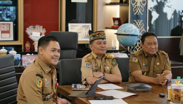 Bangun Generasi Unggul, Gubernur Agustiar Sabran Mengajar 97 Ribu Siswa Se-Kalteng