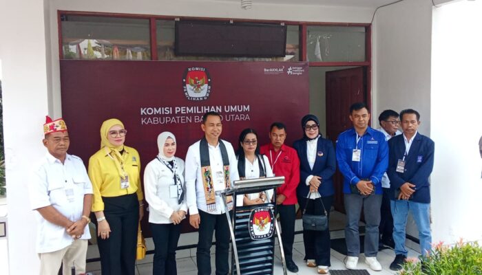 Resmi! Jimmy-Inriaty Jadi Pendaftar Pertama di KPU Barito Utara