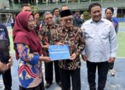 Tinjau SMKN 3 Palangka Raya, Mendikdasmen RI Puji Dua Program Unggulan