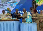 Wakil Gubernur Edy Pratowo Pimpin Upacara HUT ke-75 Barito Utara, Tekankan Pembangunan dan Demokrasi