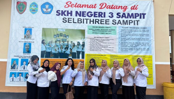 Kunjungi SKH Negeri 3 Sampit, Tim Monev Pastikan Alat Okupasi Berfungsi Optimal