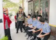 Disdik Kalteng Wajibkan Penggunaan Bahasa Daerah dan Lawung/Sumping Setiap Kamis, Netizen: Langkah Hebat Lestarikan Budaya