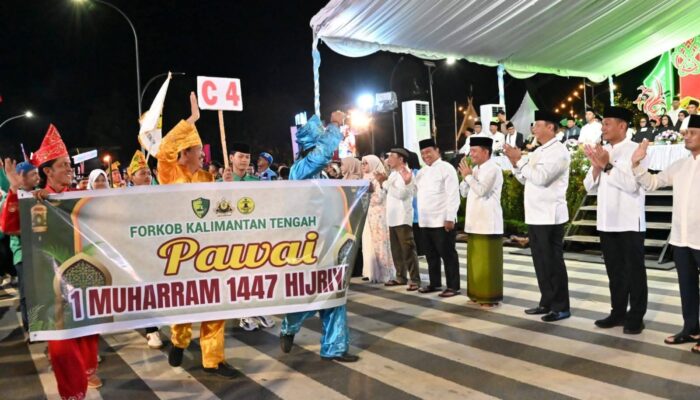 Gema Tahun Baru Islam 1447 H, Ribuan Warga Kalteng Ikuti Pawai Muharram Bersama Gubernur