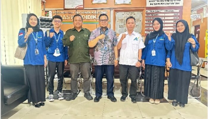 Mahasiswa UIN Palangka Raya Dapat Pengalaman Berharga Lewat Program MBKM di Disdik Kalteng