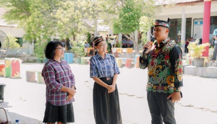 Fokus Bantu Siswa Miskin Ekstrem: Disdik Kalteng Alokasikan Rp 49 Miliar untuk Sepatu dan Seragam Sekolah